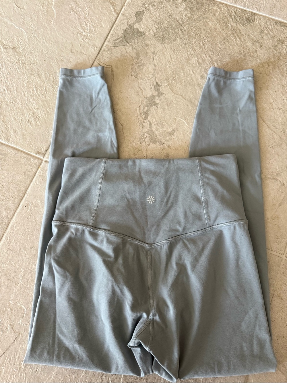 Athleta Ultra High Rise Elation Tight in Light Grey Size Small - Picture 4 of 5